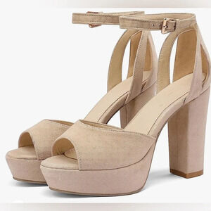 Steve Madden
Women's Natural Spence Ankle Strap Platform Sandal Sz 10